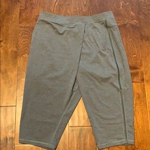 Lululemon Capri Pants